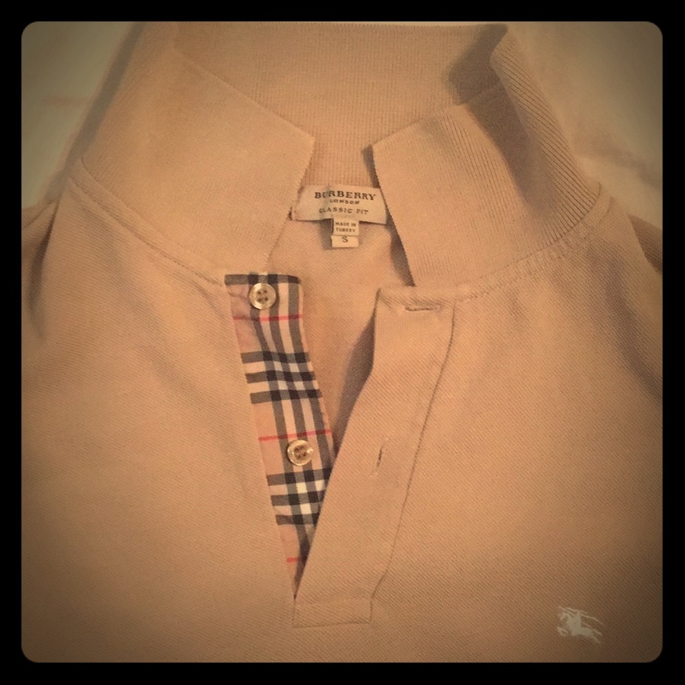 Men’s classic fit Burberry Polo. Size S , tan